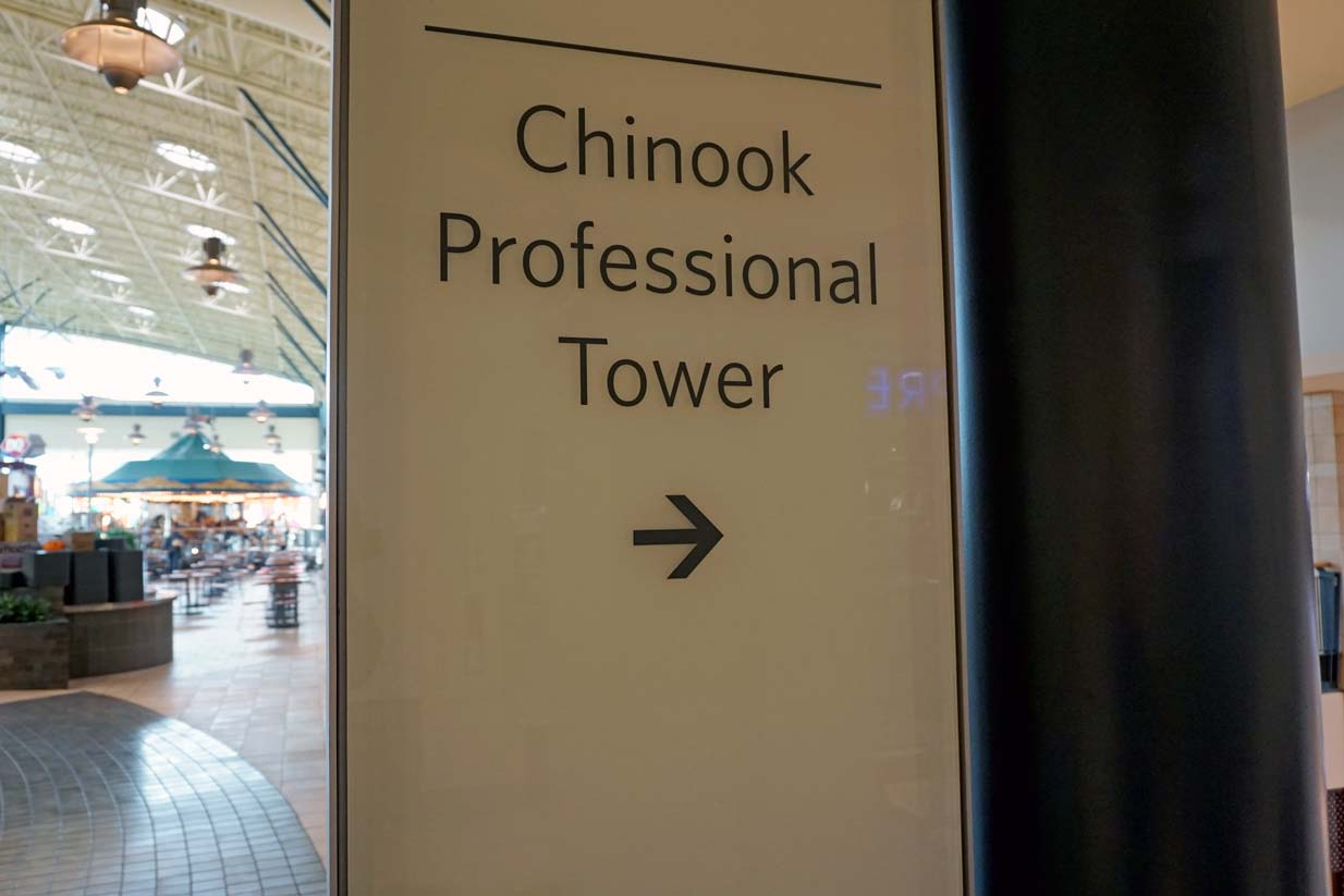 Chinook Family Dental | Chinook Professional Tower Sign